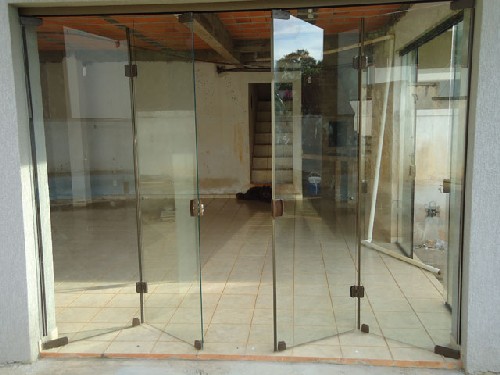 porta sanfonada de vidro